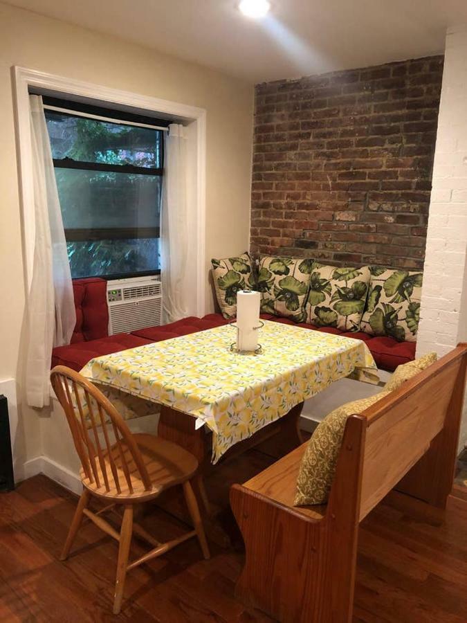 Beautiful Historic Townhouse W/ Backyard New York